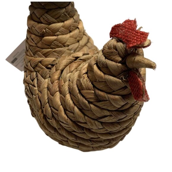 Target Bullseye Braided Straw Hen Figurine 2023 Farmhouse Easter Décor 2 Pk - Picture 4 of 5
